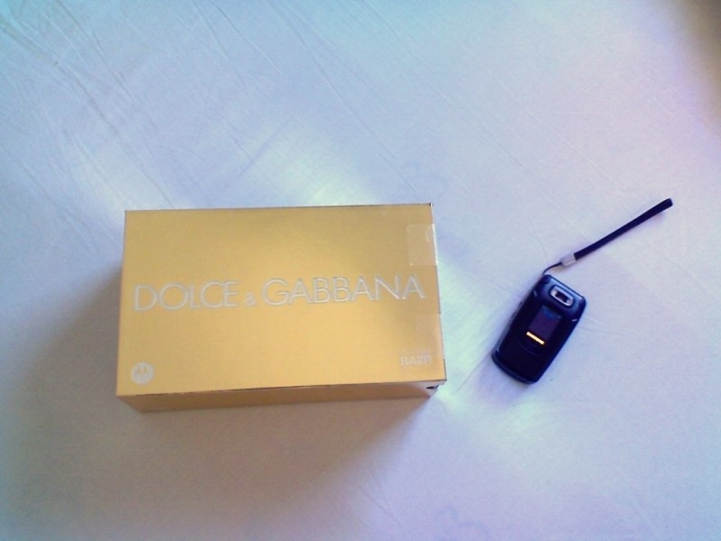 Motorola Liquid Gold RAZR V3i Dolce & Gabbana