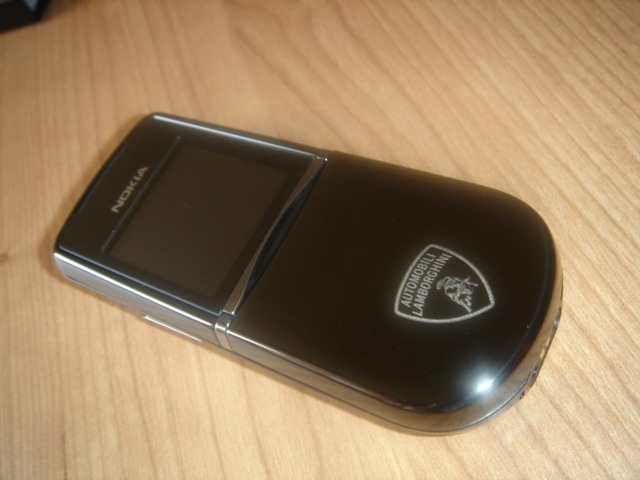 Nokia 8800 Sirocco Lamborghini Edition