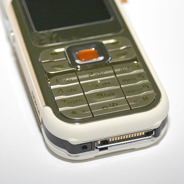 Nokia 7360