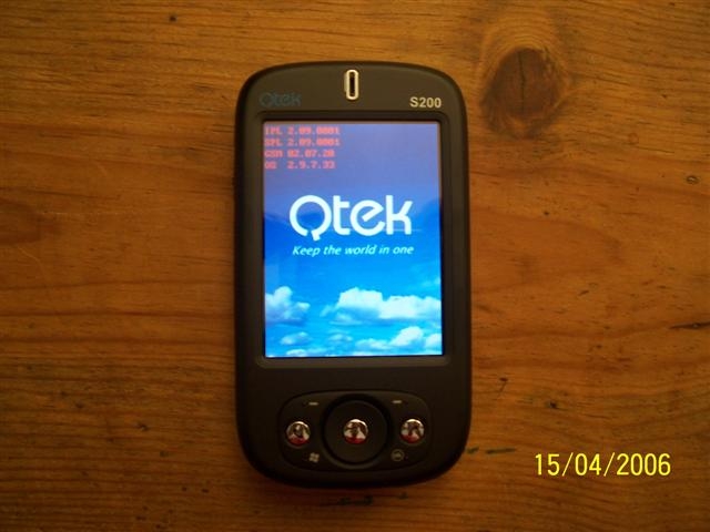 QTek S200